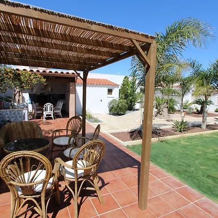 Casa Con Piscina Privada Cerca Del Mar, Mascotas Bienvenidas, Wifi Gratis, Playa Perros - Es-184-39 Holiday home Riumar